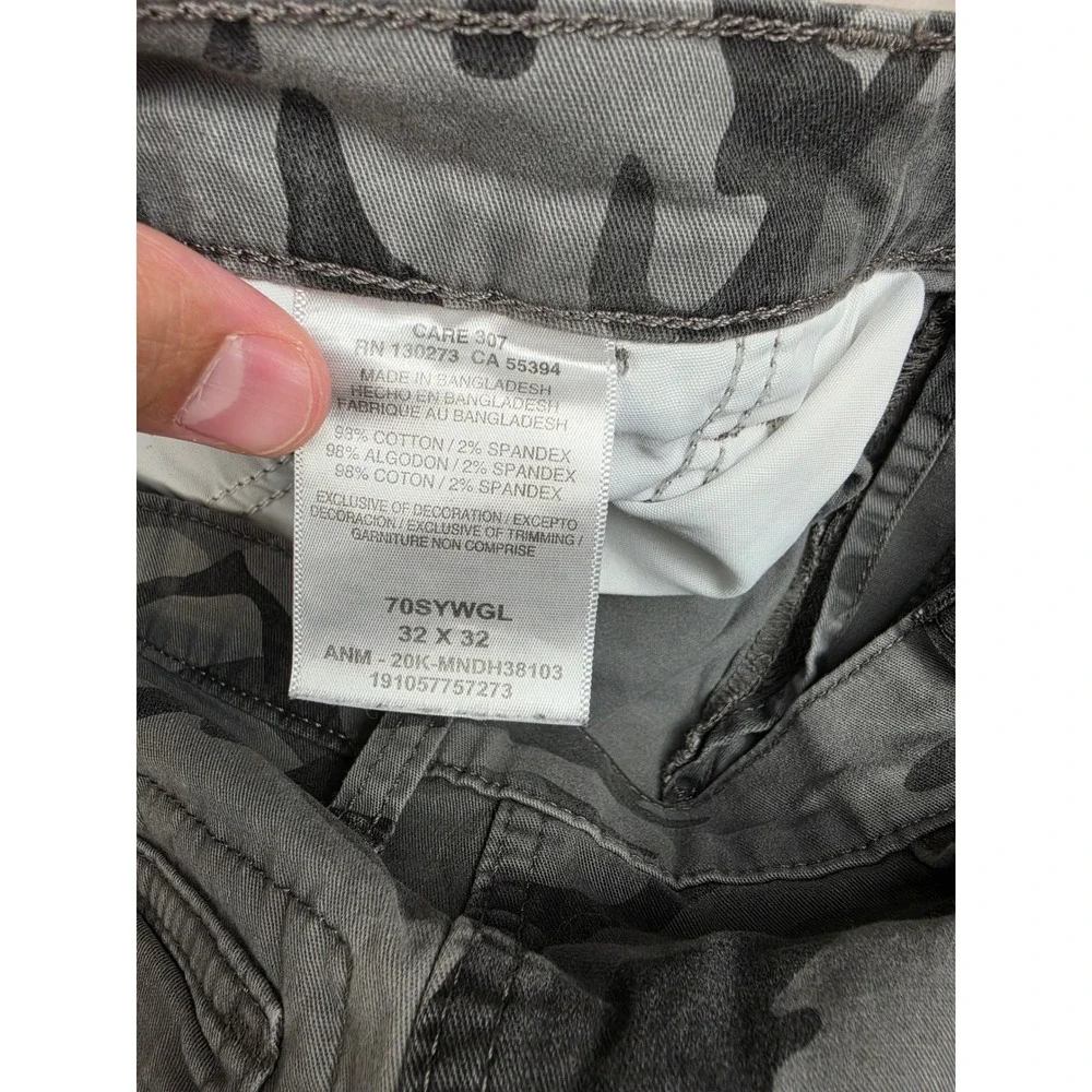 Wrangler Cargo Pants Mens 32x32 Gray Camo Regular Taper Stretch 70SYWGL